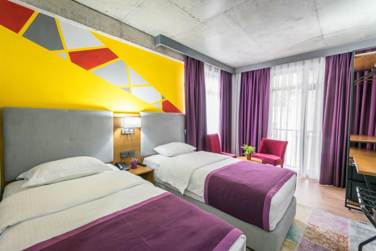 Hotel Adora Tbilisi Luaran gambar