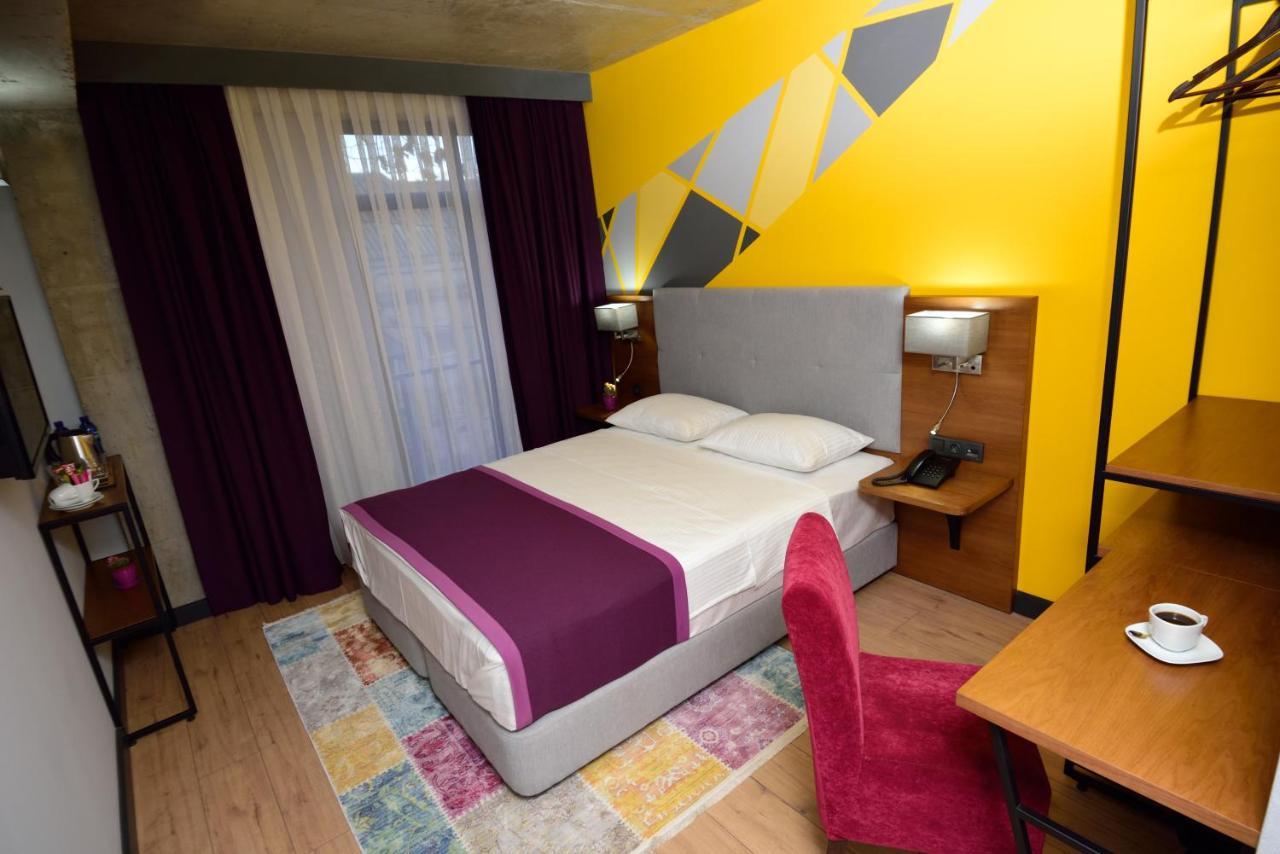 Hotel Adora Tbilisi Luaran gambar