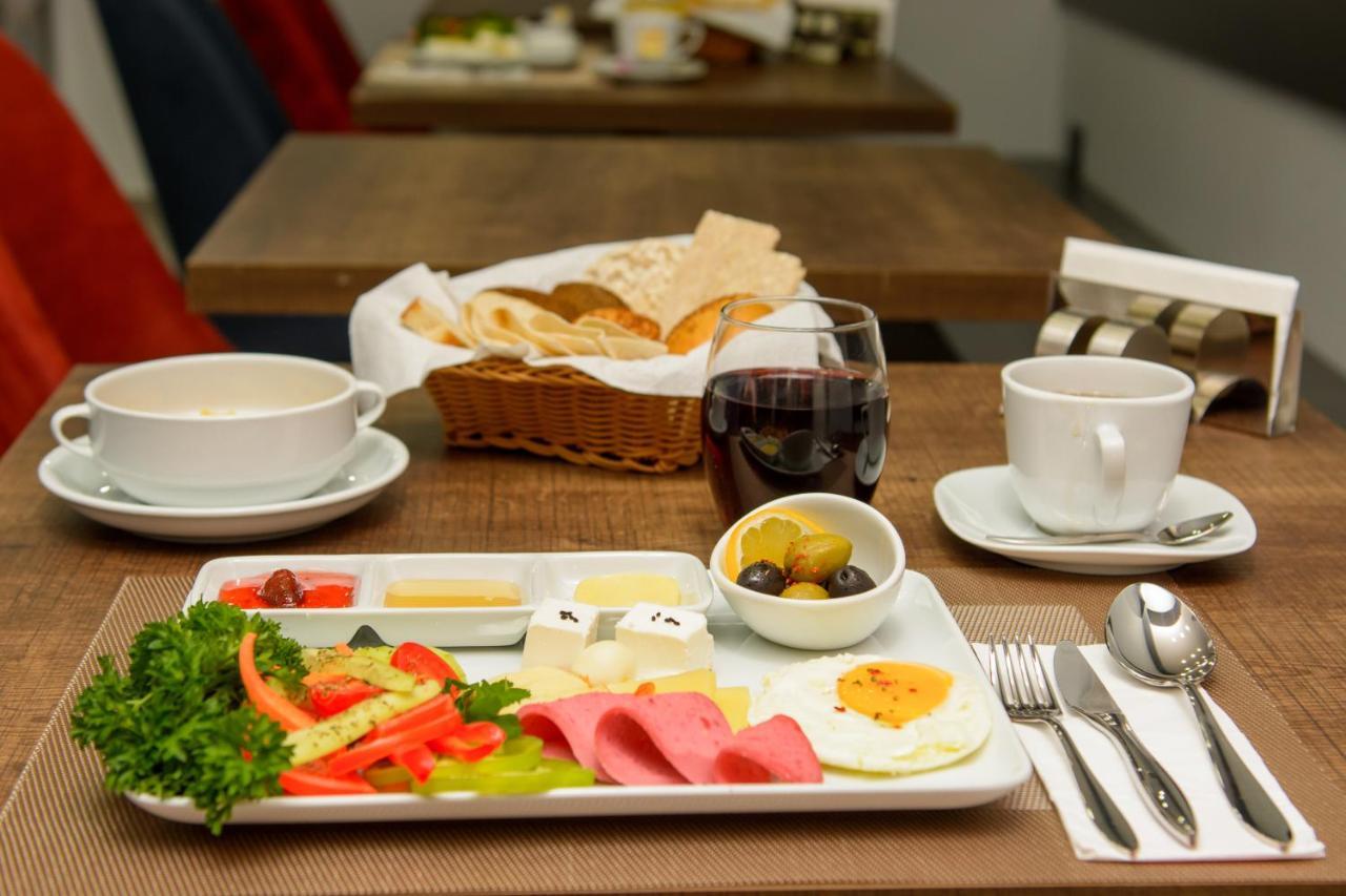 Hotel Adora Tbilisi Luaran gambar