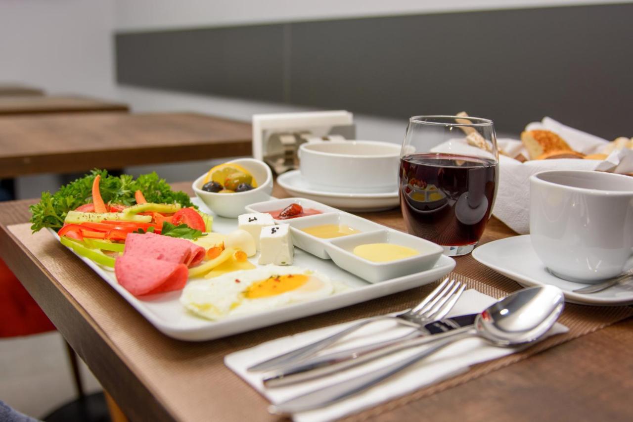 Hotel Adora Tbilisi Luaran gambar