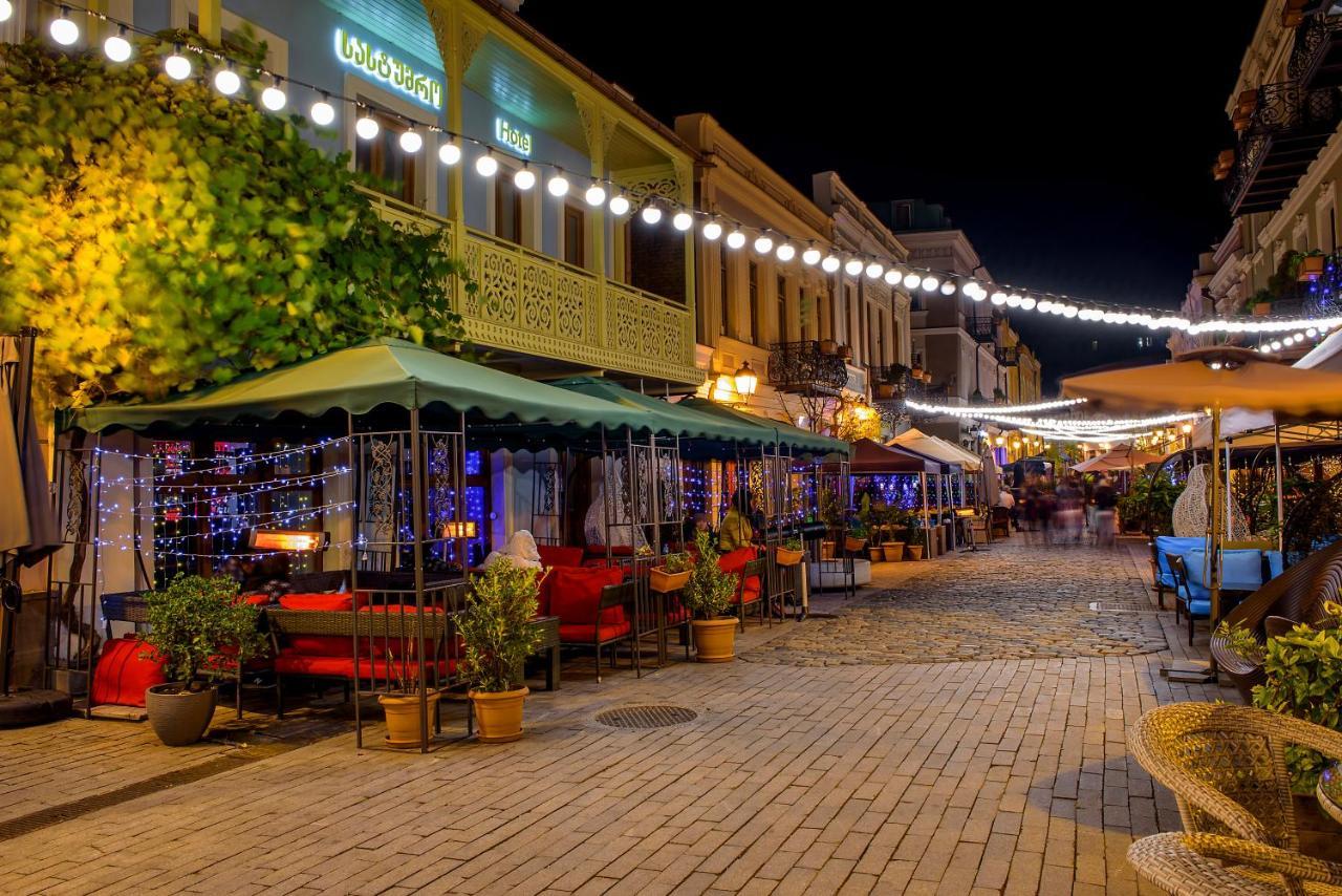 Hotel Adora Tbilisi Luaran gambar